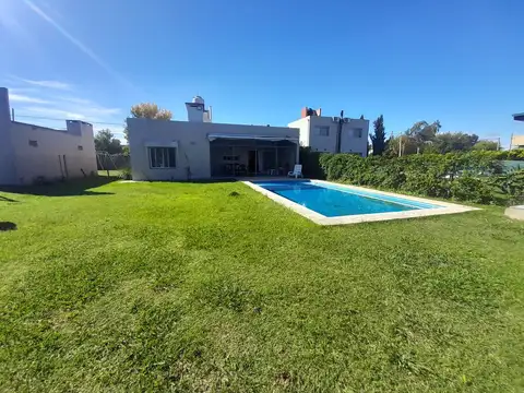 Venta Casa  Punta Chacra Roldán 2 Dormitorios Pileta Pemuta