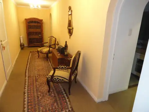 Del Alto 200, Piso 3