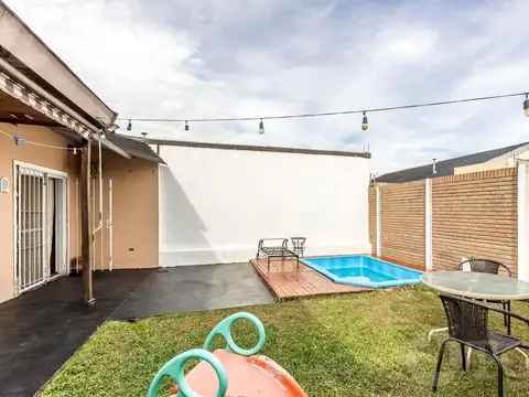 Casa en Venta con 1 cochera