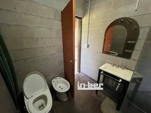 Casa 4 ambientes con 1 baño