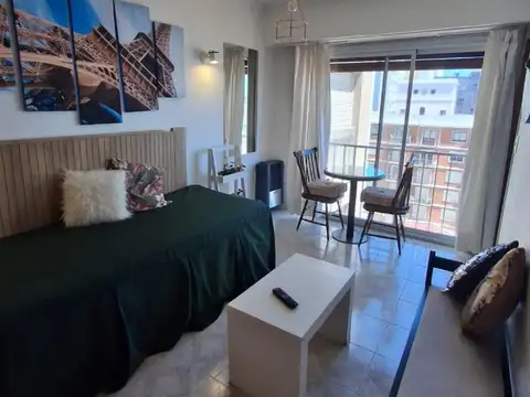 VENTA DEPTO CON VISTA LATERAL AL MAR BALCON FRANCES!