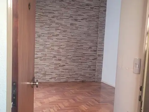 Departamento en Alquiler en Parque Chacabuco, $ 480.000