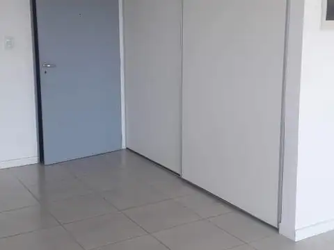 Av. Presidente Peron al 1700 - 5º H