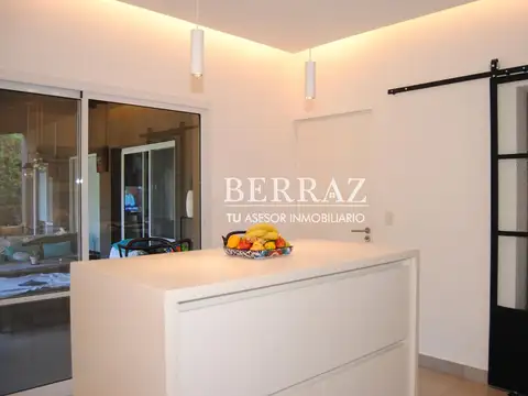 Casa venta 4 ambientes en Santa Maria de los Olivos Malvinas Argentinas Lote de 761 m2