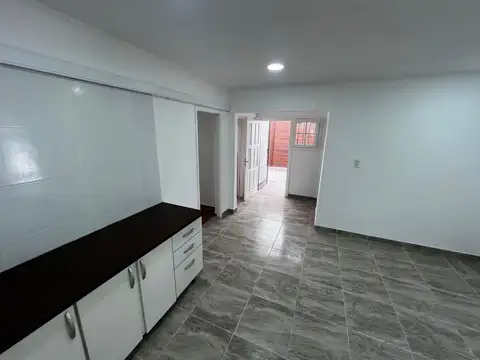Depto Tipo Casa 3 ambientes con 2 baños