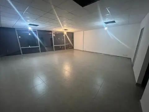 Oficina en Venta en Pilar, USD 126.000