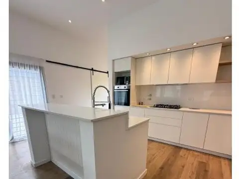 Lubich 1770 , Piso No definido