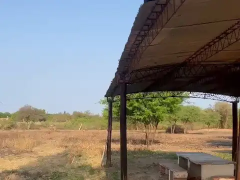 VENTA DE LOTE SOBRE RUTA 9 CON PILETA