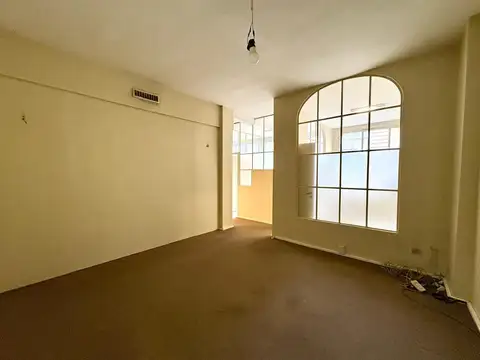 Oficina en Alquiler 60 años