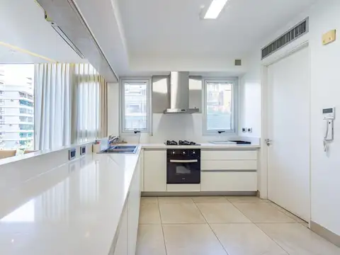 Departamento en Alquiler con 1 cocheras