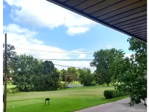 VENTA - IMPORTANTE CHALET - COUNTRY "SAN MIGUEL DE GHISO"