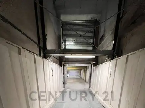 Buenos Aires 1300, Piso 0