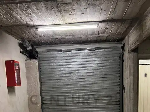 Buenos Aires 1300, Piso 0