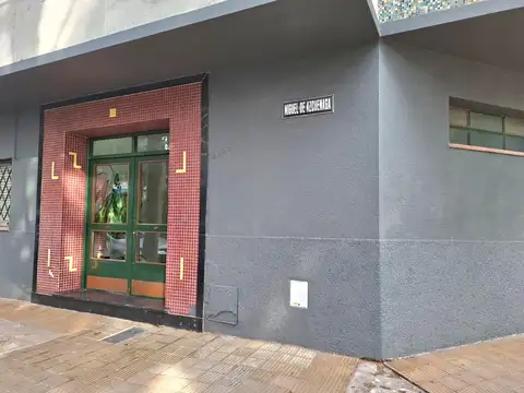 Azcuenaga 2200, Piso pb