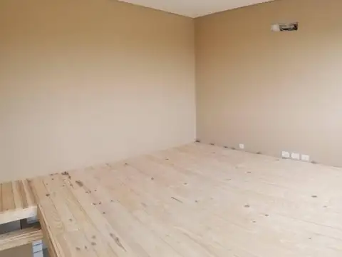 Departamento en Alquiler en Remedios De Escalada, $ 450.000