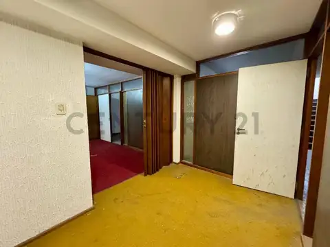 Local en venta desarrollado en tres plantas