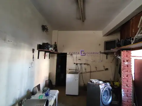 Local en Alquiler en Lomas Del Mirador, $ 400.000