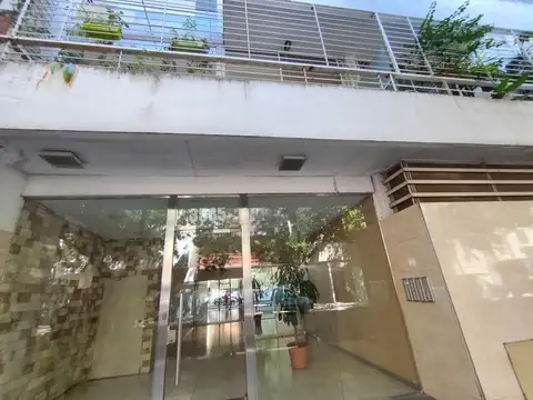 1 AMB Y MEDIO CON BALCON Y LAUNDRY