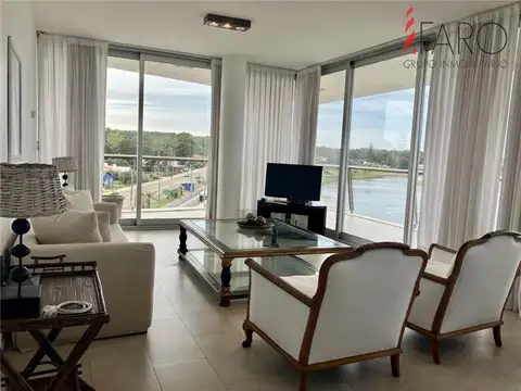 Apartamento en La Barra 3 dormitorios con balcón