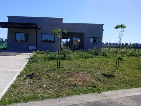 Espectacular casa en venta en barrio Monet, Cardales