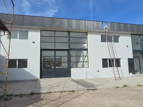 Galpon en Venta 37  mts Frente