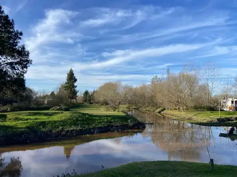 Terreno en Venta en Islas, USD 25.000