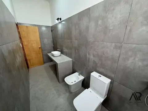Departamento 6 ambientes con 1 baño