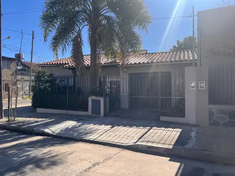 VENTA -Casa 4 ambientes - San Fernando- ACEPTA PERMUTA