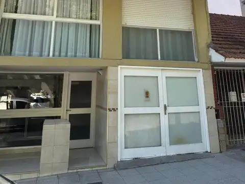 En venta cochera excelente ubicacion