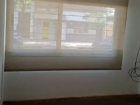 Depto Tipo Casa en Venta en Villa del Parque, USD 135.000