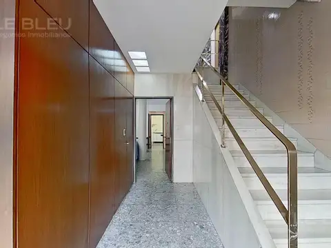 Depto Tipo Casa en Venta de 8 ambientes