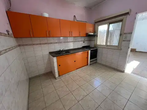Depto Tipo Casa 4 ambientes con 2 baños