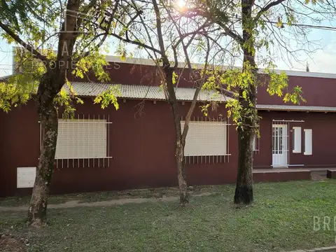 3 DE FEBRERO 557 ESQUINA COMBATIENTES DE MALVINAS