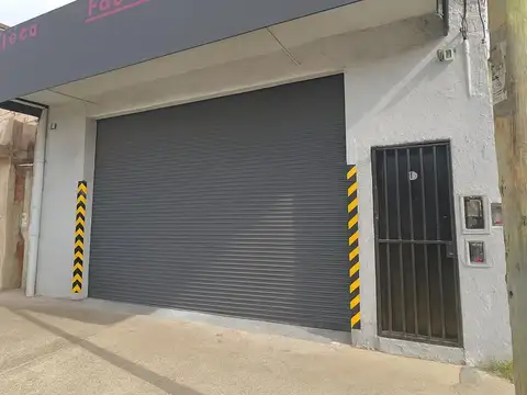 Planta Industrial / Galpón en Alquiler – Caseros