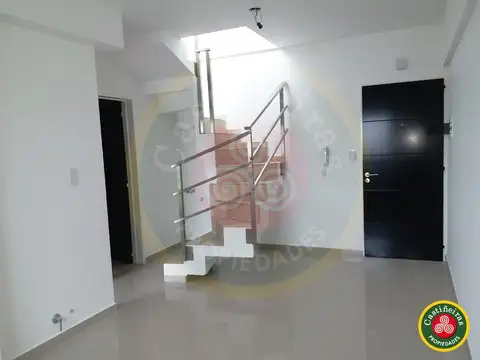 Fonrouge e/ Viamonte y Arenales 400, Piso 2