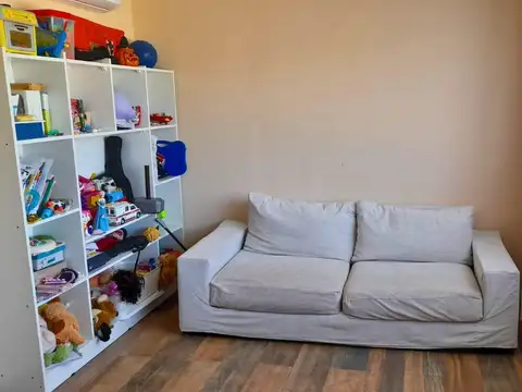 Casa en Venta con 7 cocheras