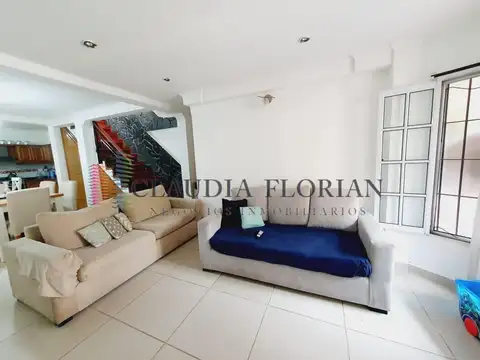 Casa - Venta - Argentina, Malvinas Argentinas - Tomas Godoy Cruz 1005