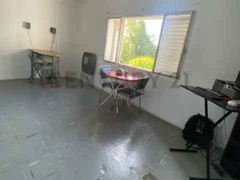 8 E/ AV ARANA Y CALLE 36 , Piso 0