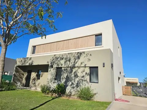 Casa  en Venta ubicado en San Ramón, Pilar del Este, Pilar