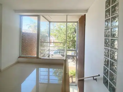 Local en Venta en San Lorenzo, USD 100.000