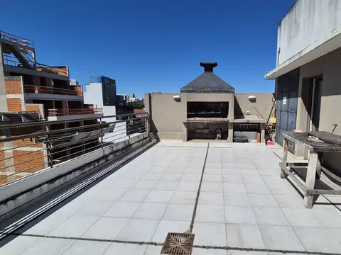 Ruiz Huidobro 3000, Piso 5