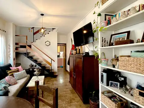 Depto Tipo Casa en Venta de 3 ambientes