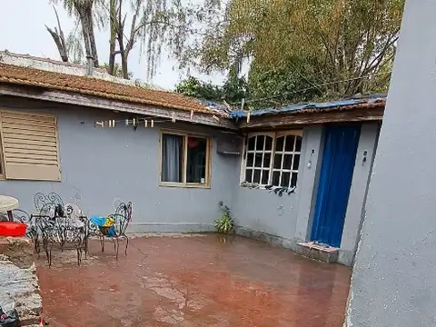 Casa 3 ambientes con 1 baño