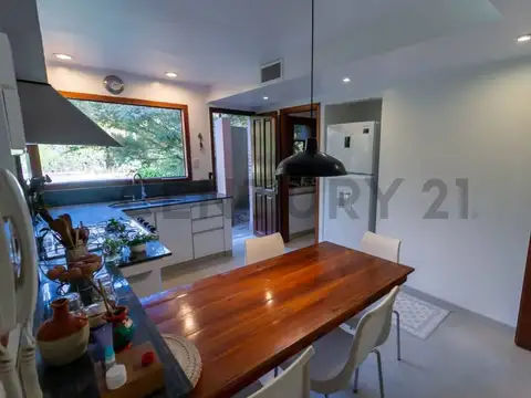 420 Y 19 BIS 1700, Piso 0