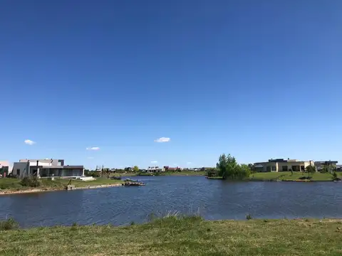 Venta lote a la Laguna  San Sebastian Area 1