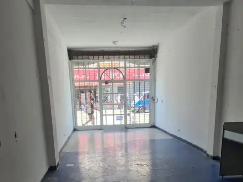 Local en Alquiler en Villa Ballester, $ 950.000