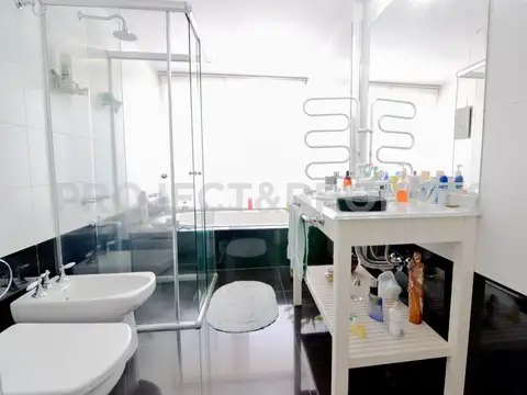 Casa en Venta en Castelar, USD 265.000