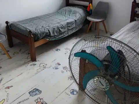 Casa 6 ambientes con 1 baño