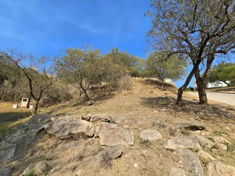 9 de julio  Villa Carlos Paz 100, Piso 480
