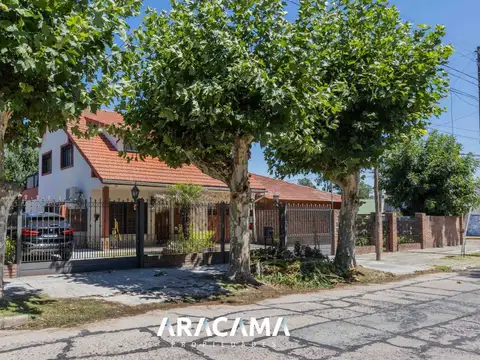 Casa en Venta en Luis Guillon